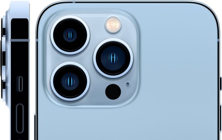 iPhone 13 (Wallpapers)