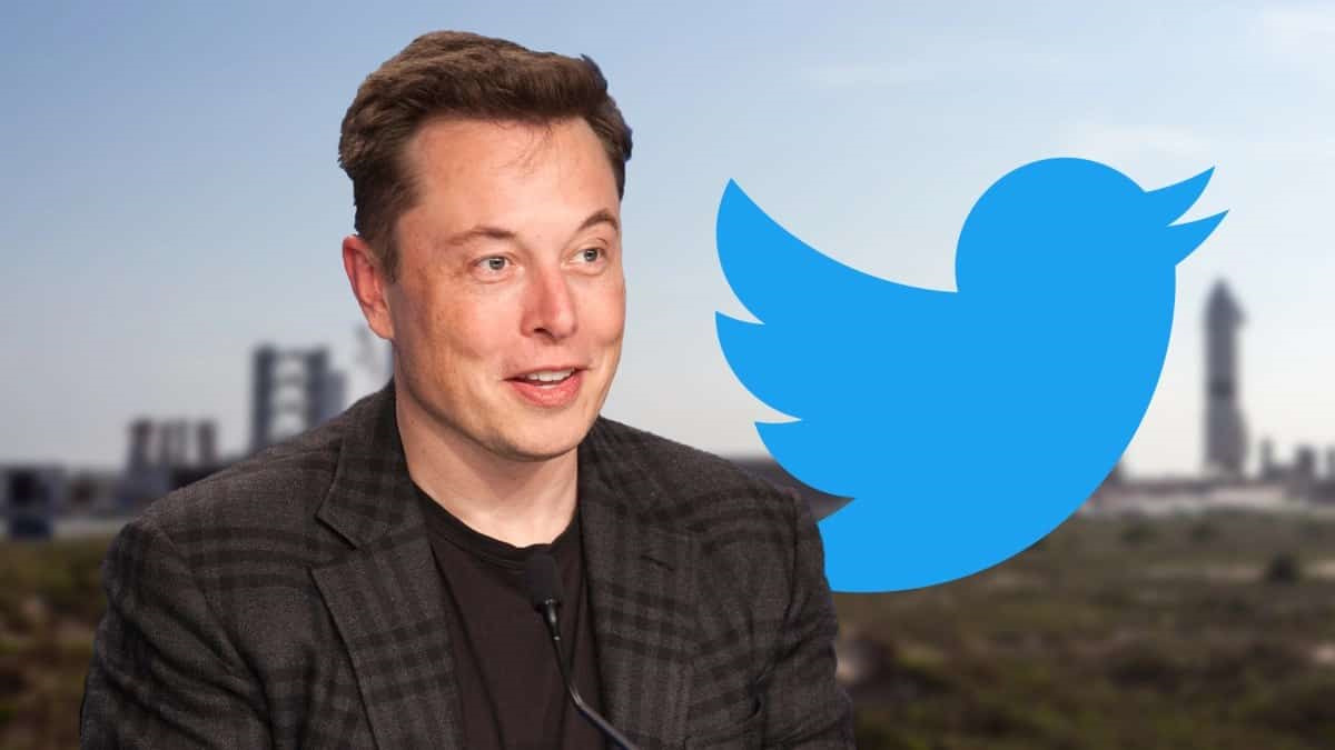 Elon Musk despide a un ingeniero de Twitter en publico 