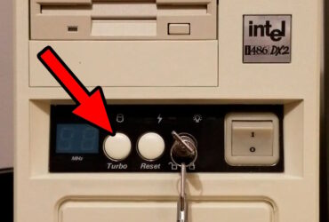 Para qué servía el botón turbo en los PC antiguos