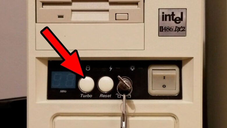 Para qué servía el botón turbo en los PC antiguos