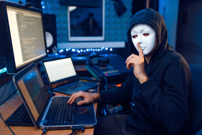 Piratas informáticos utilizan ChatGPT para mejorar sus ataques según OpenIA y Microsoft