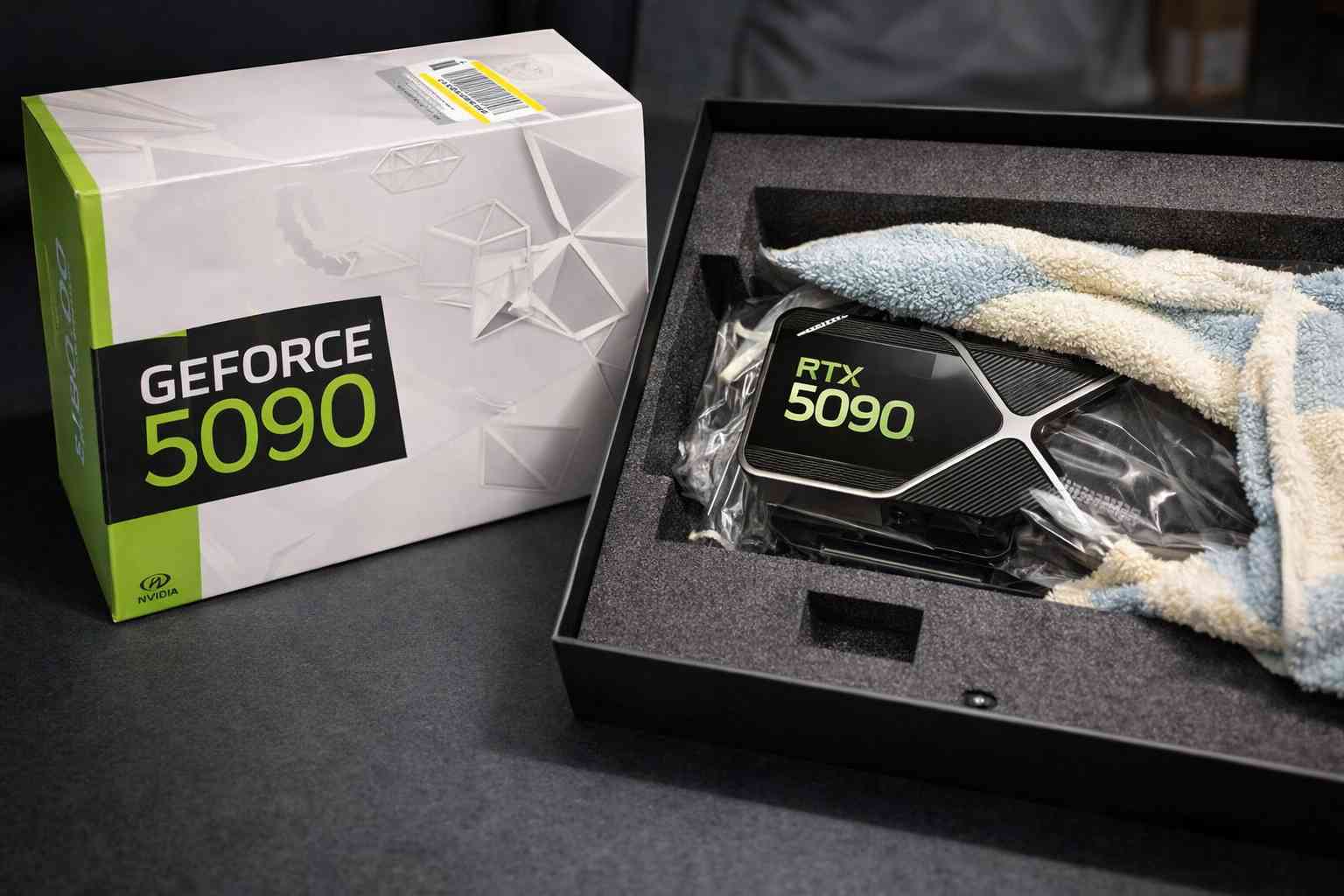 RTX 5090: fraude con piedras en Amazon Resale