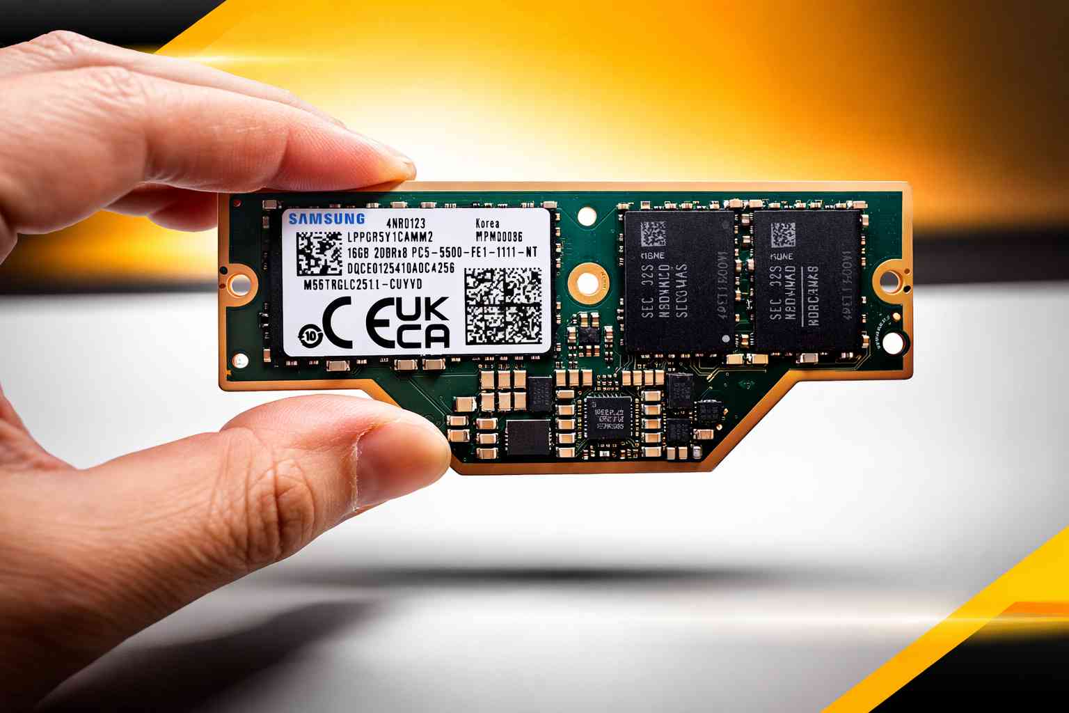 Memoria LPCAMM2 LPDDR5X