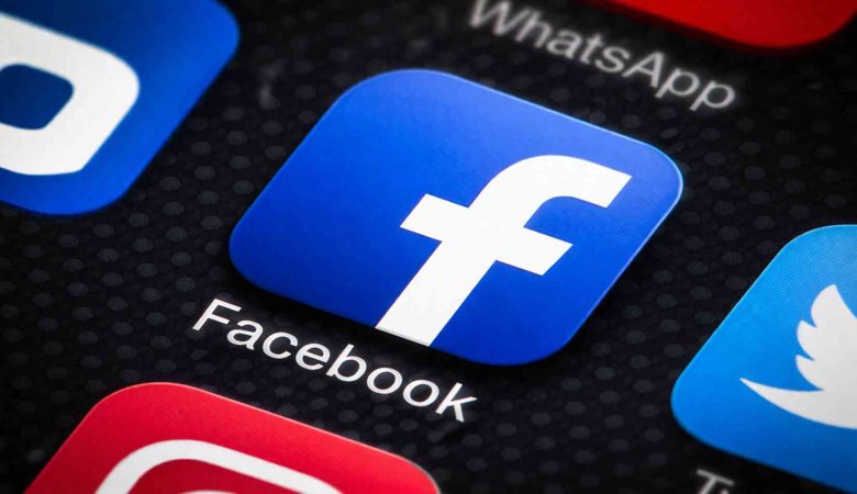 Roban fotos privadas de Facebook